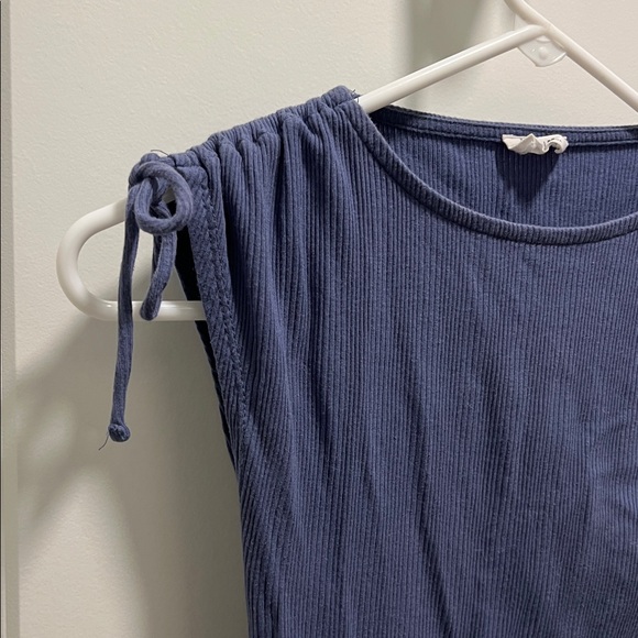 Blue Ribbed Cropped Tee - Picture 3 of 5